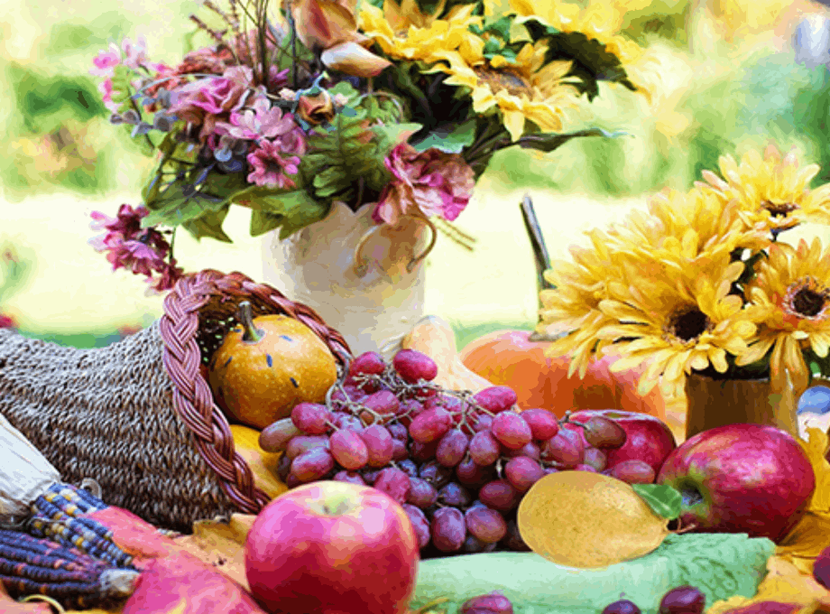 thanksgiving_dinner_table_vegetables_flowers