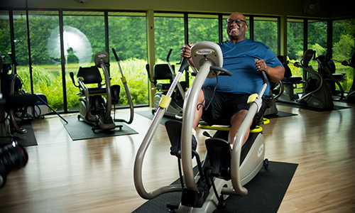 O'Neal Hampton exercise on NuStep T4r recumbent cross trainer