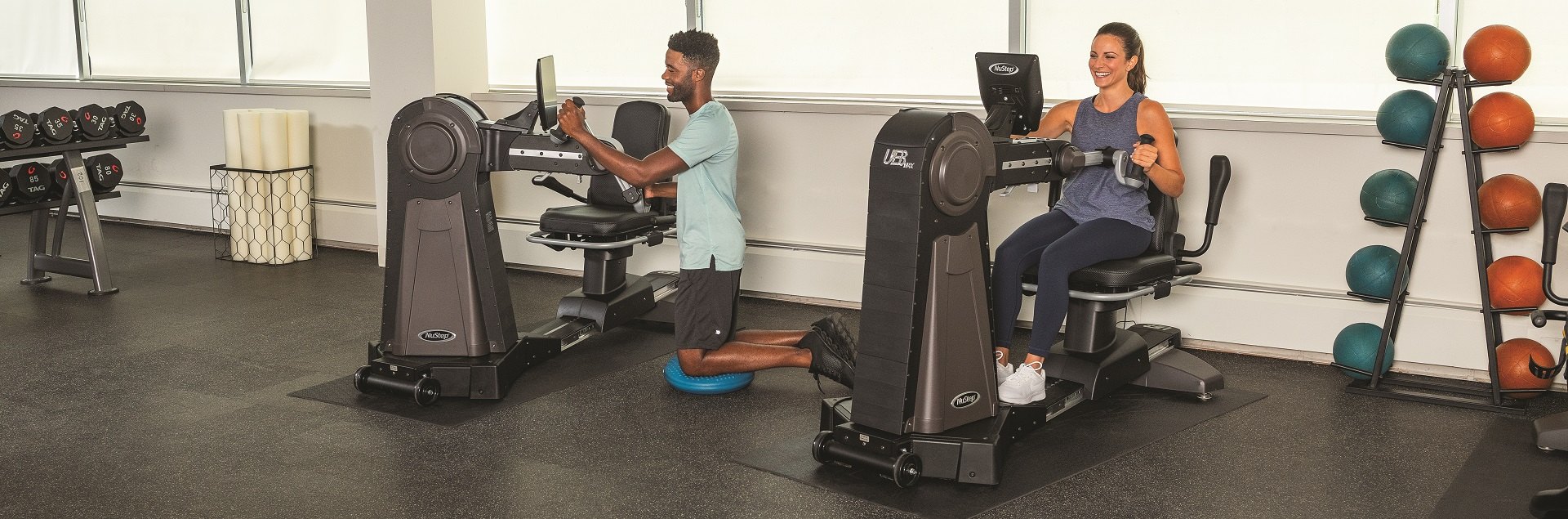 UE8 Wellness Kwantias Bethany 342 Cmyk (2) (1) nustep-upper-body-ergometer-seated-and-from-knees